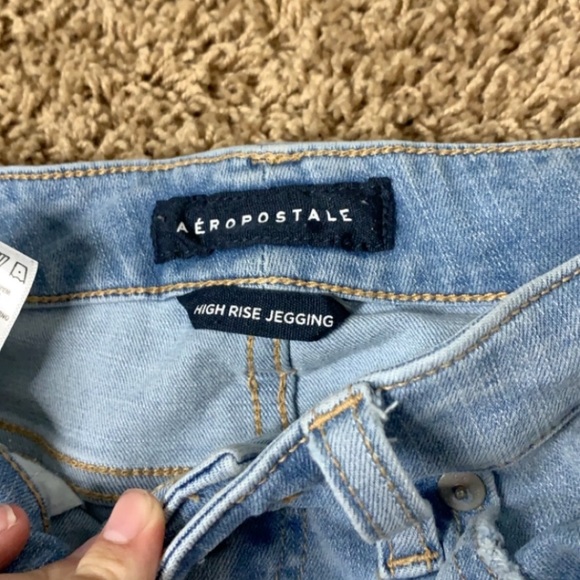 High Rise Skinny Jeggings | Ripped - Picture 5 of 6